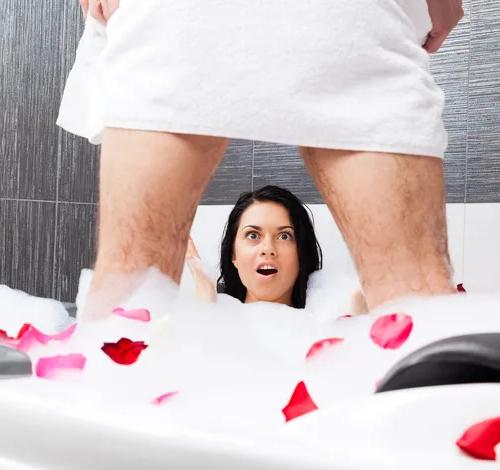 Posições para fazer sexo no banheiro 