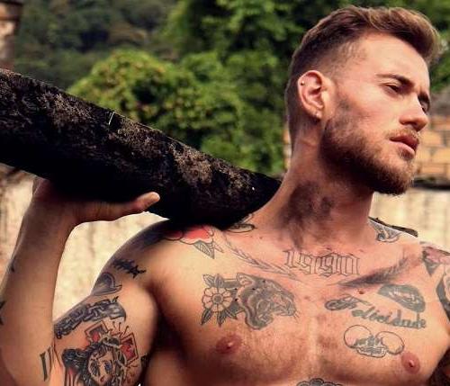 Gay tatuado - Seleção de atores gringos 