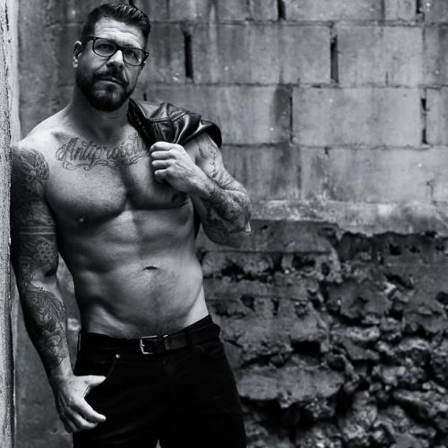 Rocco Steele, o ator pornô gay bem-dotado  